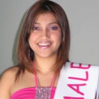 Sarah Azhari Korban Salah Cium